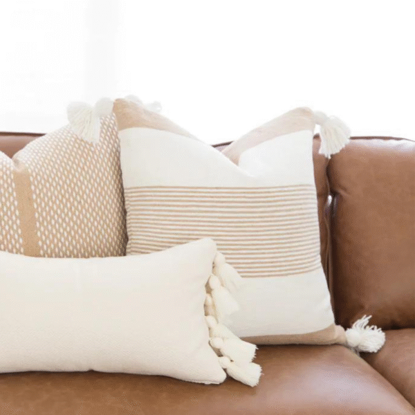 Housse De Coussin  Beige Et Blanc – Image 2