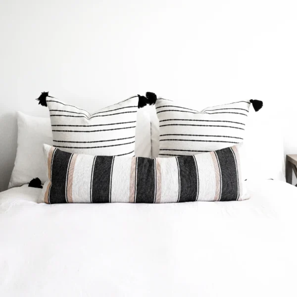 Housse De Coussin Blanc Et Noir Rayer – Image 7