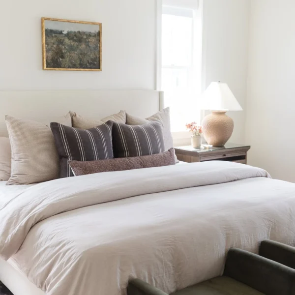 Housse De Coussin Artisanale Gris Avec Lignes Crème – Image 3