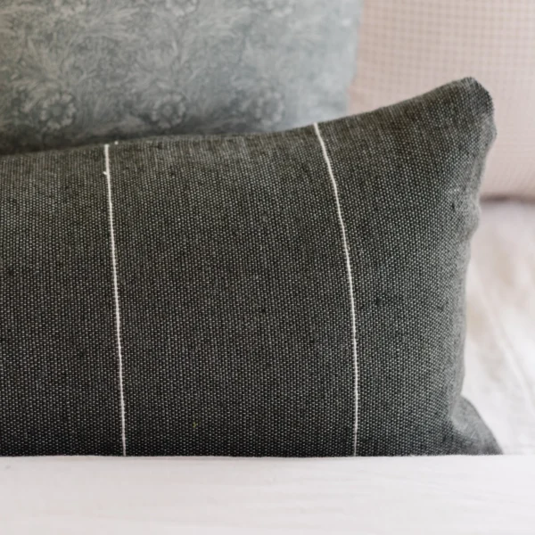 Housse De Coussin Artisanale Vert Olive Foncé – Image 3
