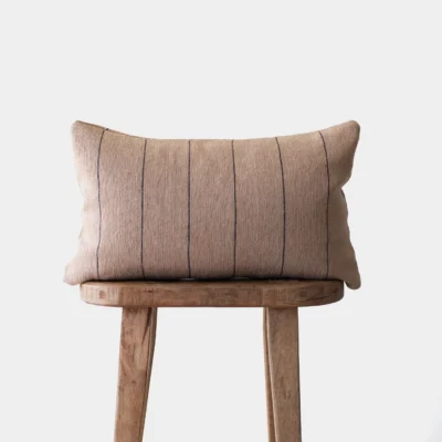 Housse De Coussin Beige Avec Lignes Marron