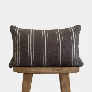 Housse De Coussin Artisanale Gris Avec Lignes Crème