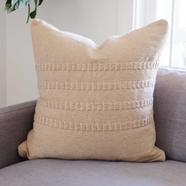 Housse De Coussin Artisanale Beige Brodé – Image 7